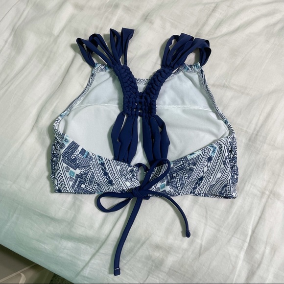 ‼️XHILIRATION HALTER BIKINI TOP - Picture 5 of 10